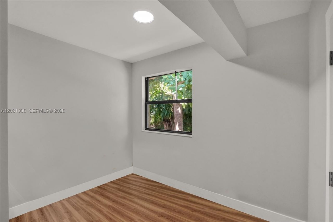 555 NW 124th St, North Miami, FL 33168 Photo