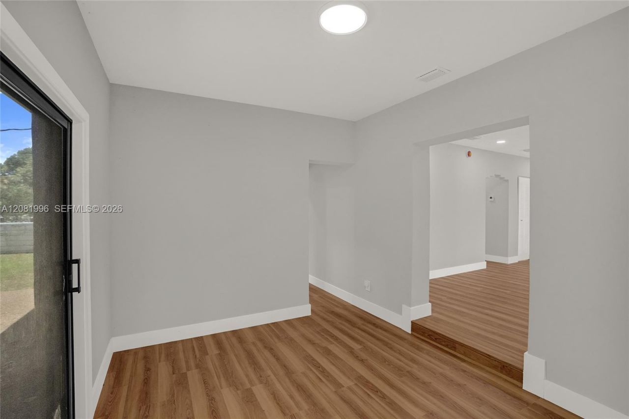 555 NW 124th St, North Miami, FL 33168 Photo