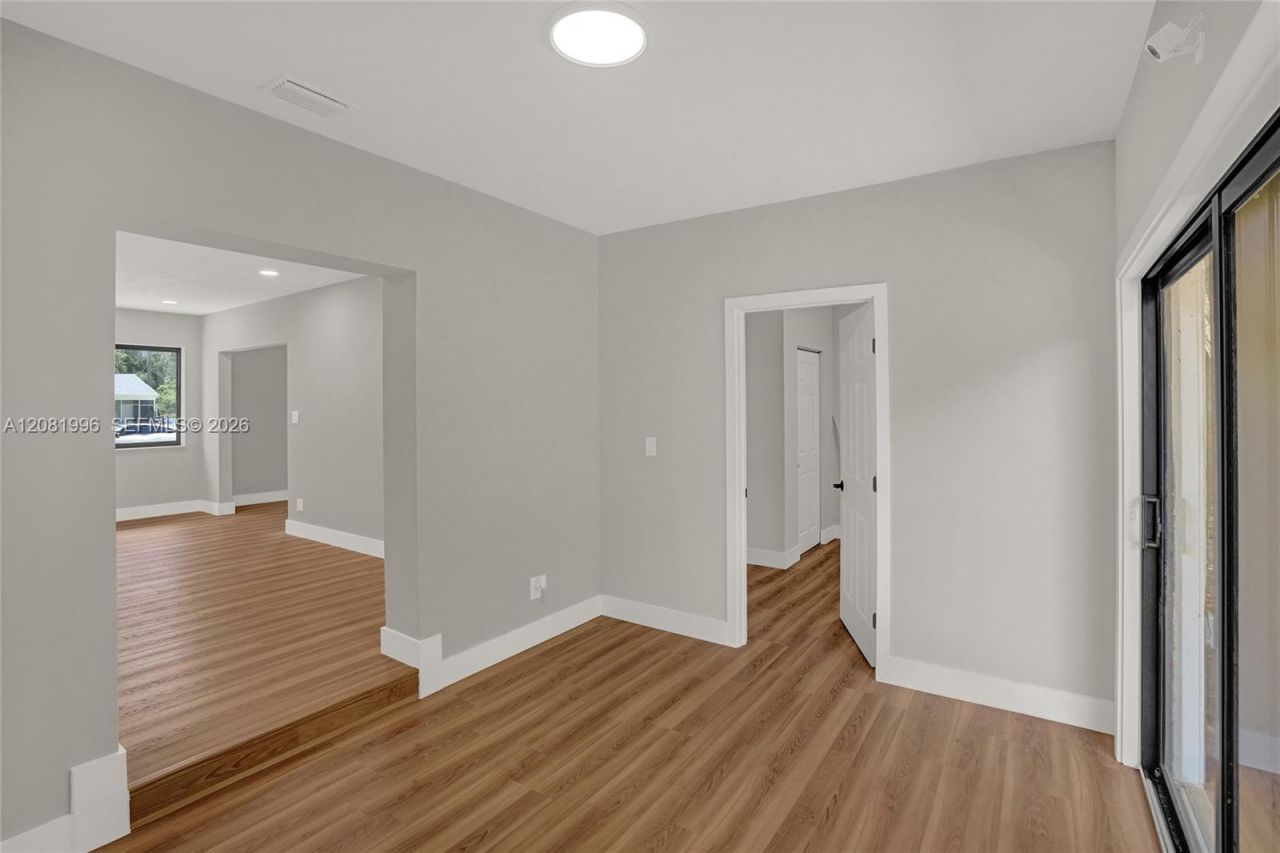 555 NW 124th St, North Miami, FL 33168 Photo