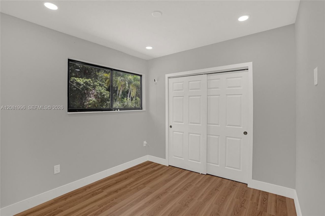 555 NW 124th St, North Miami, FL 33168 Photo