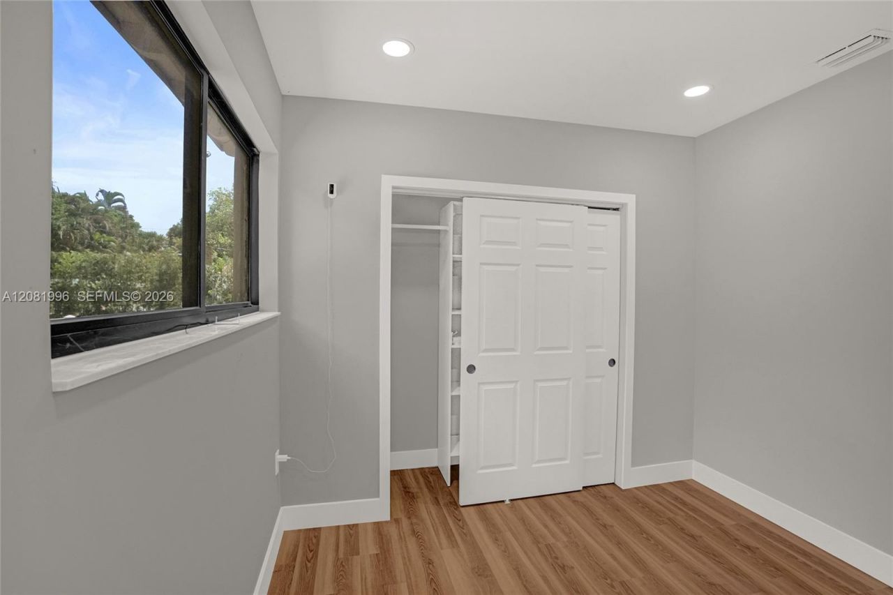 555 NW 124th St, North Miami, FL 33168 Photo