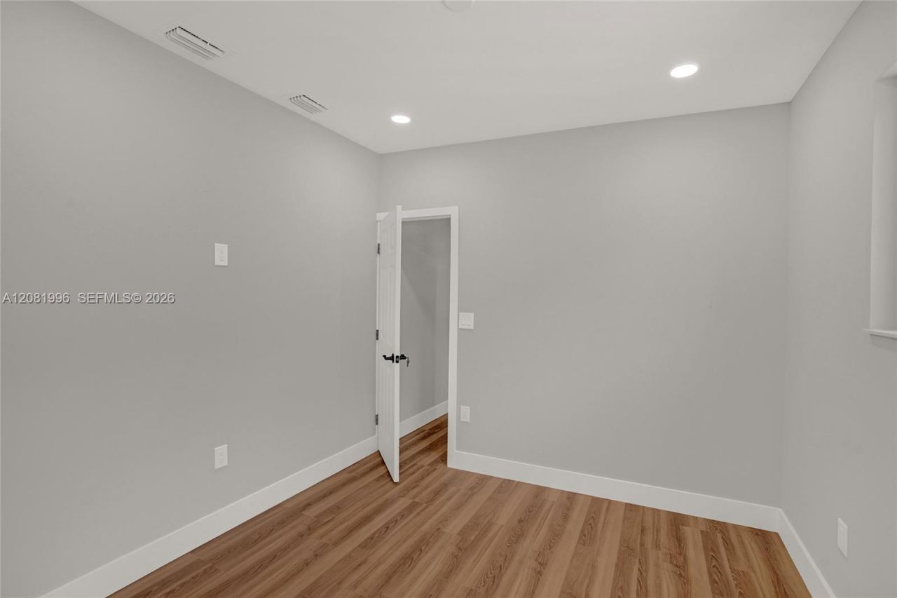 555 NW 124th St, North Miami, FL 33168 Photo