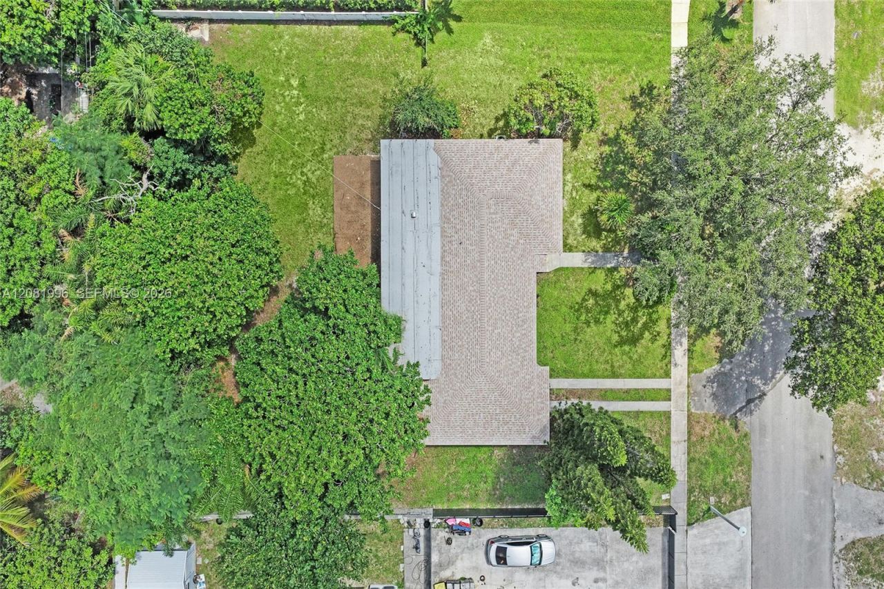 555 NW 124th St, North Miami, FL 33168 Photo