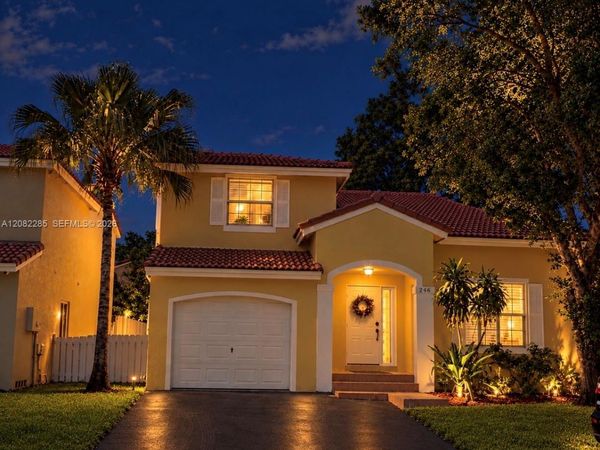 1246 NW 125th Ter, Sunrise, FL 33323