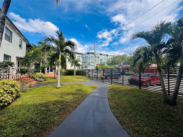 573 NE 82nd St , Unit 6, Miami, FL 33138