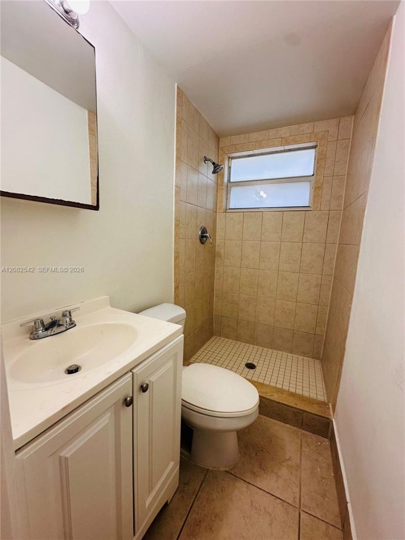 573 NE 82nd St , Unit 6, Miami, FL 33138 Photo