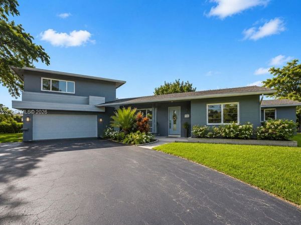 6700 E Tropical Way , Plantation, FL 33317