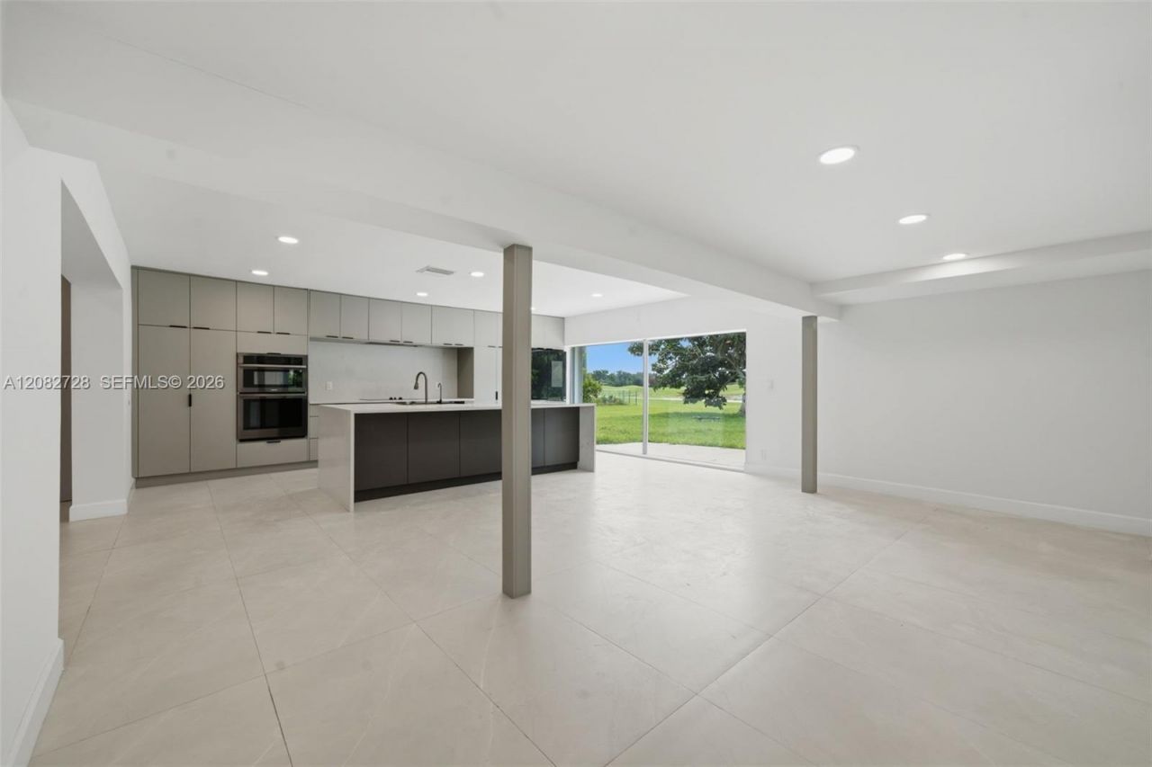 6700 E Tropical Way, Plantation, FL 33317 Photo