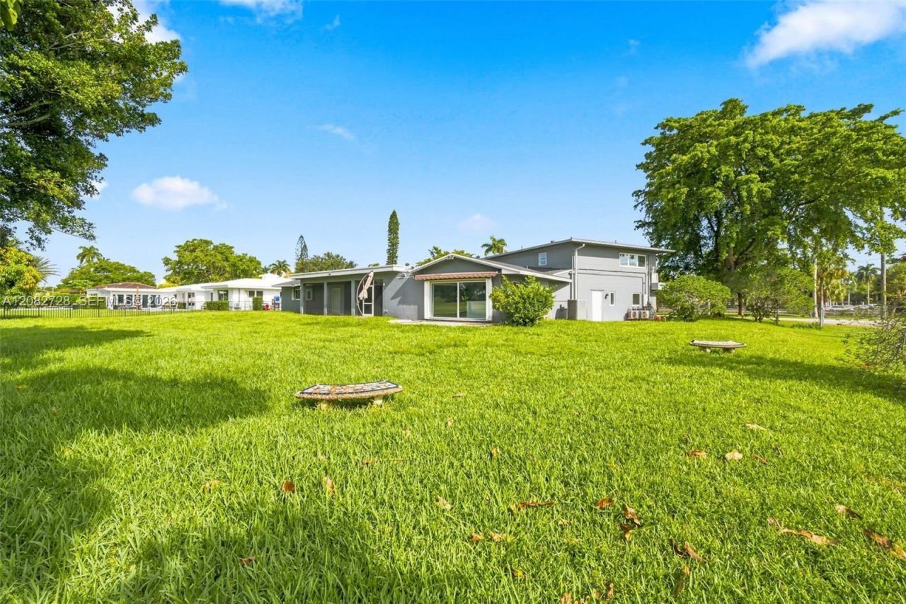 6700 E Tropical Way, Plantation, FL 33317 Photo