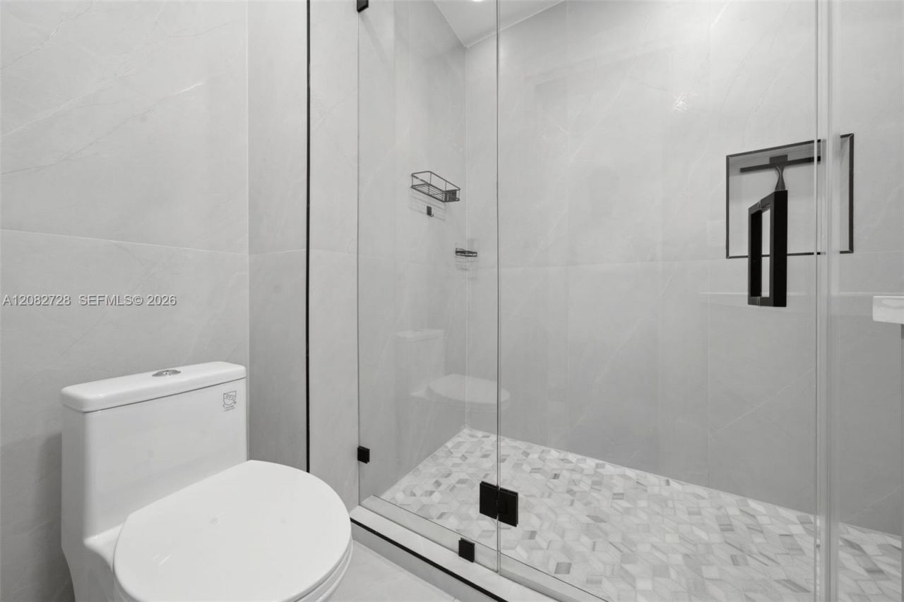 6700 E Tropical Way, Plantation, FL 33317 Photo