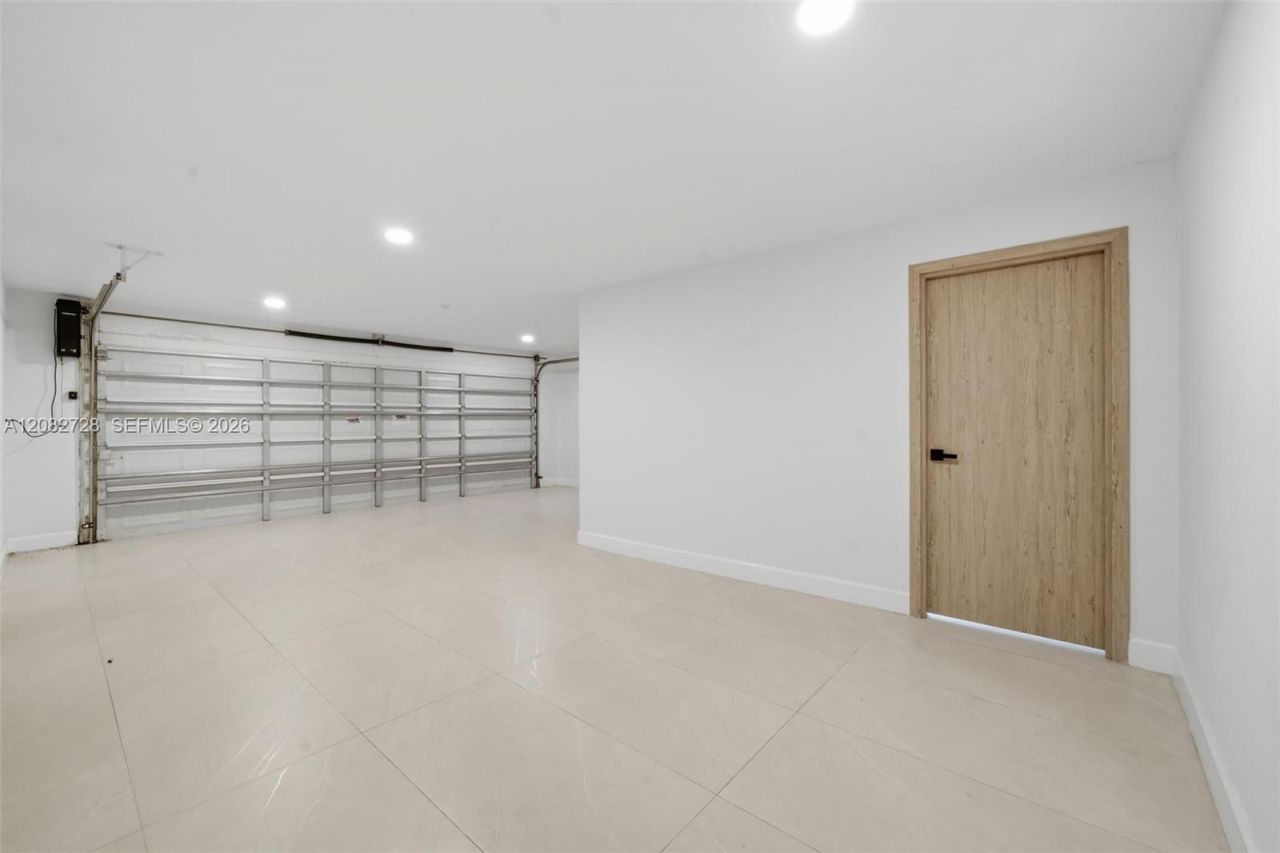 6700 E Tropical Way, Plantation, FL 33317 Photo