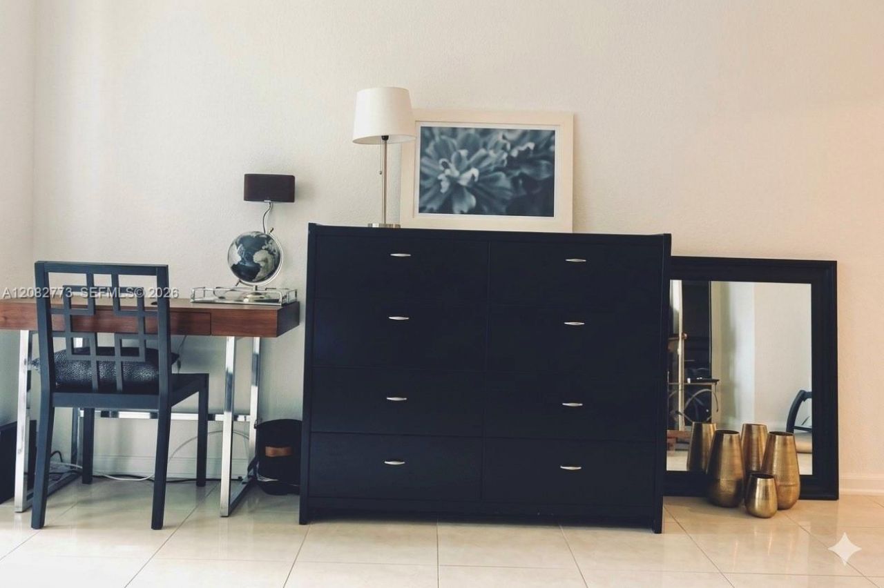 800 West Ave, Unit 505, Miami Beach, FL 33139 Photo