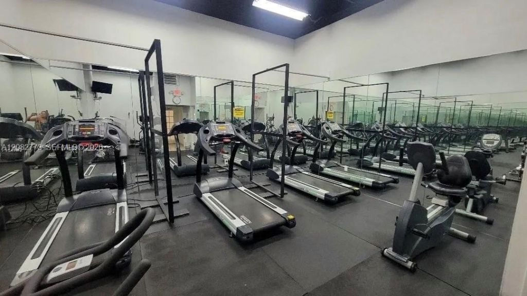800 West Ave, Unit 505, Miami Beach, FL 33139 Photo