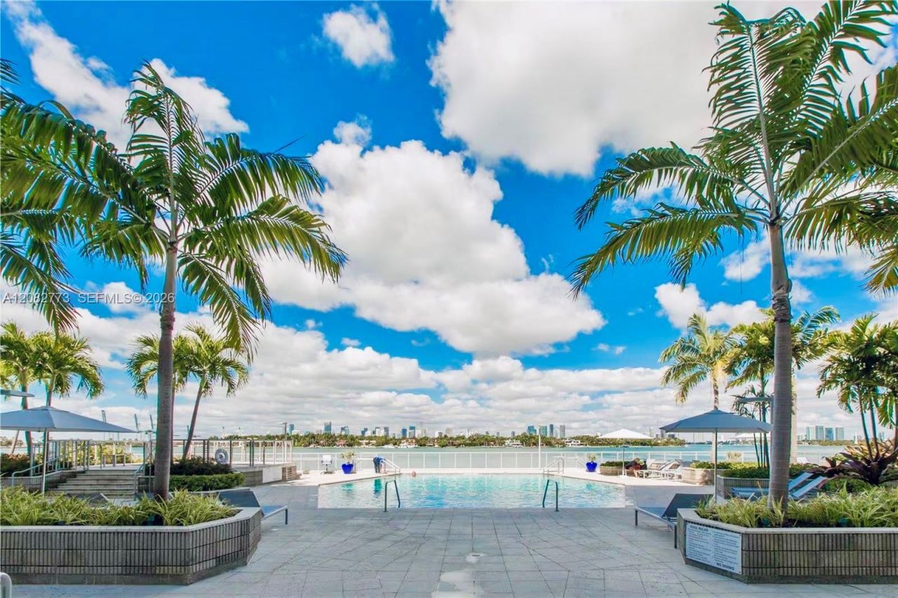 800 West Ave, Unit 505, Miami Beach, FL 33139 Photo