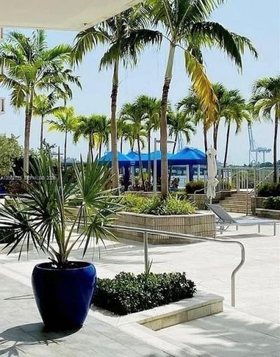 800 West Ave, Unit 505, Miami Beach, FL 33139 Photo