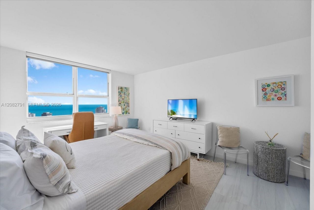 90 Alton Rd , Unit 2703, Miami Beach, FL 33139 Photo