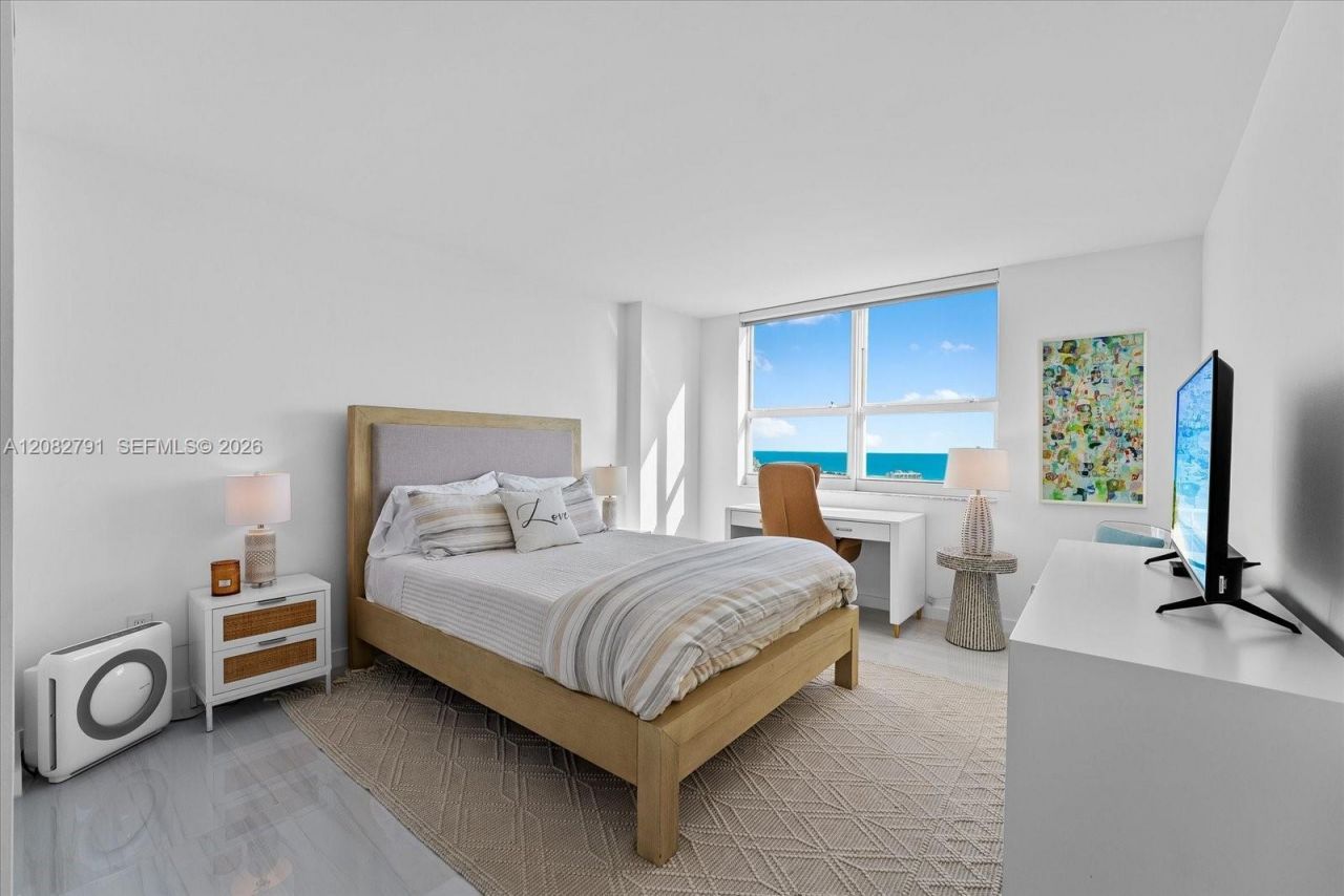 90 Alton Rd , Unit 2703, Miami Beach, FL 33139 Photo
