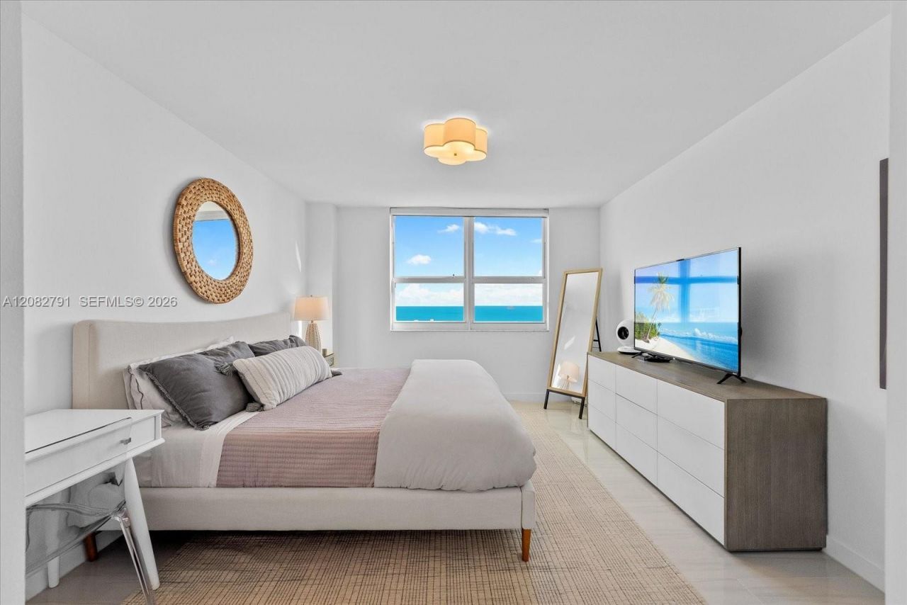90 Alton Rd , Unit 2703, Miami Beach, FL 33139 Photo