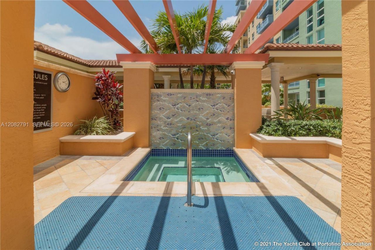 90 Alton Rd , Unit 2703, Miami Beach, FL 33139 Photo