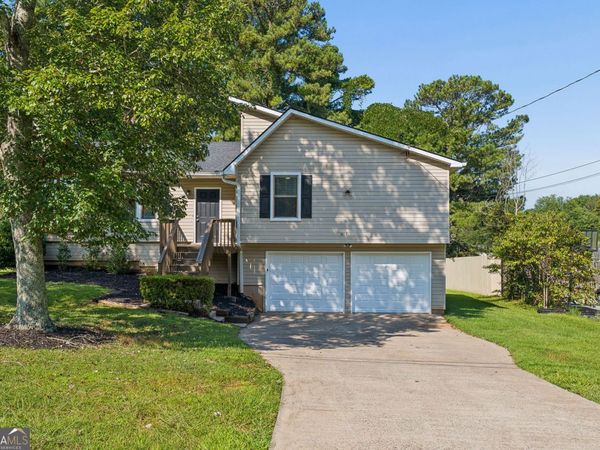 1015 Malibu Drive, Marietta, GA 30066