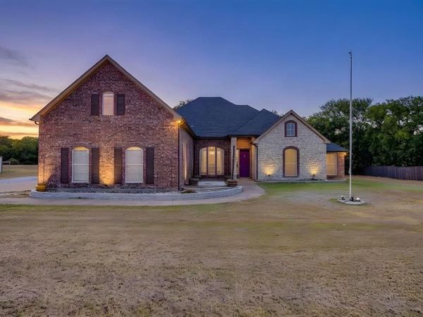 170 S Bear Creek Lane, Cresson, TX 76035