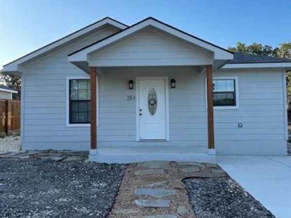 251 Brushy Creek Trail, Bandera, TX 78003