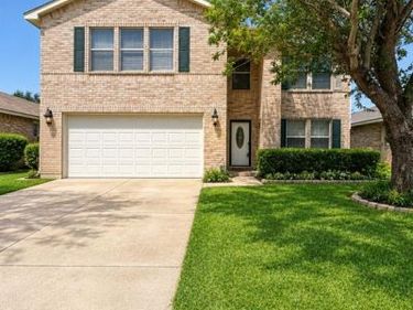 8712 Hunters Creek Drive, Fort Worth, TX 76123