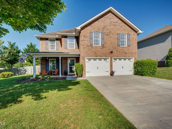 212 Pembrooke Circle, Jonesborough, TN 37659