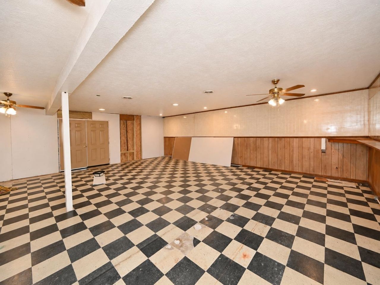 1530 Highway 646  Photo 29