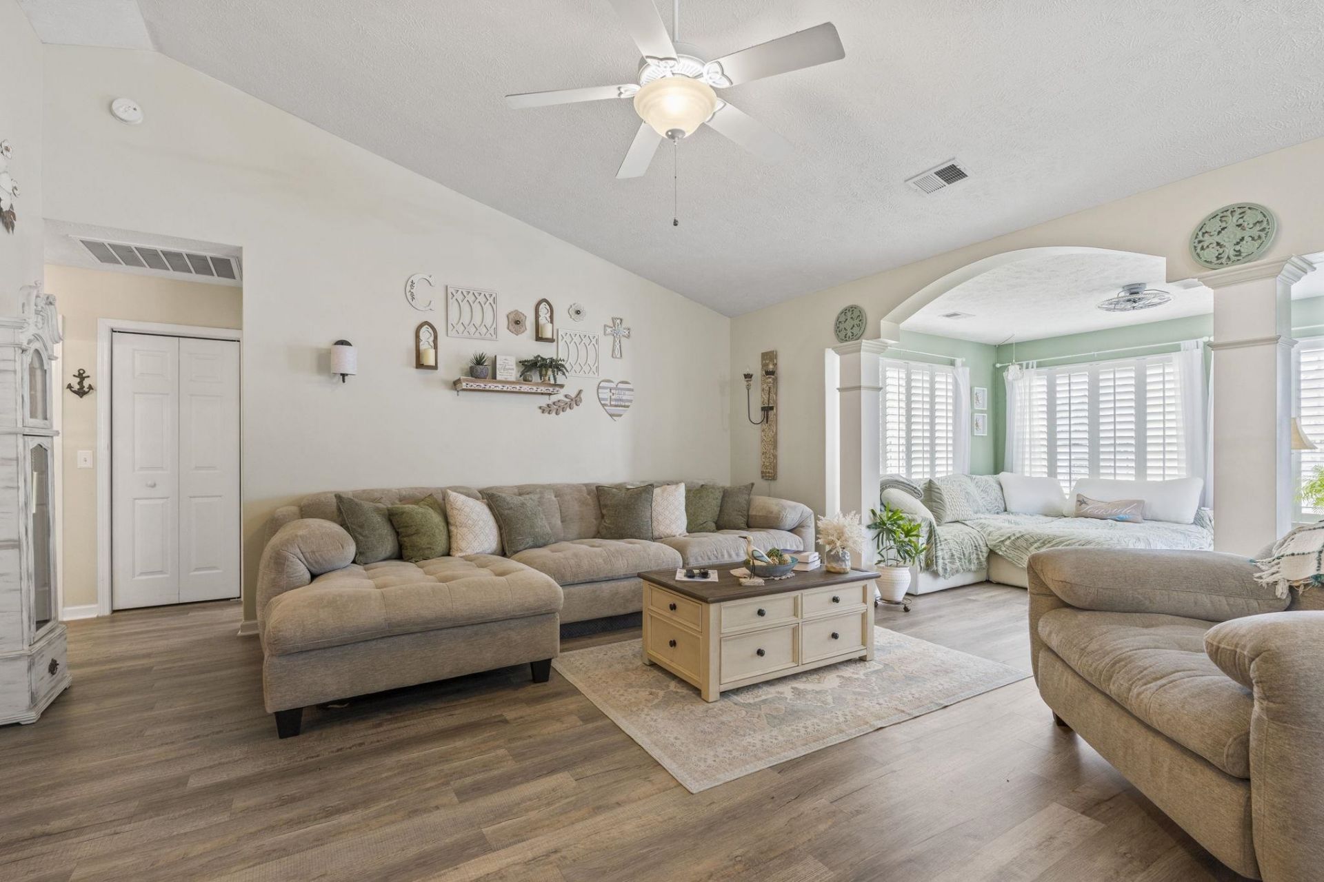 1017 Jocassee Dr.  Photo 4