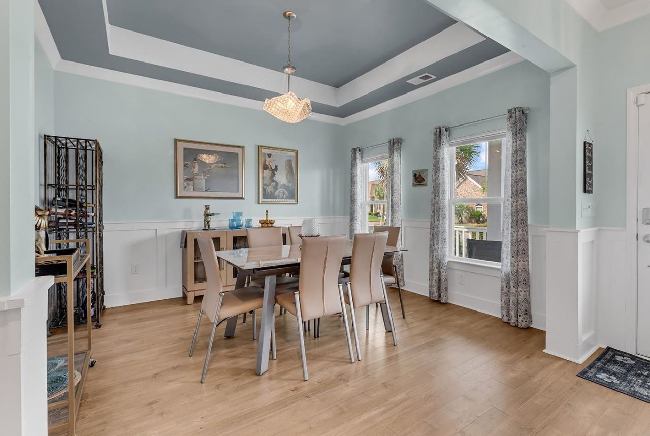 180 Sago Palm Dr.  Photo 4