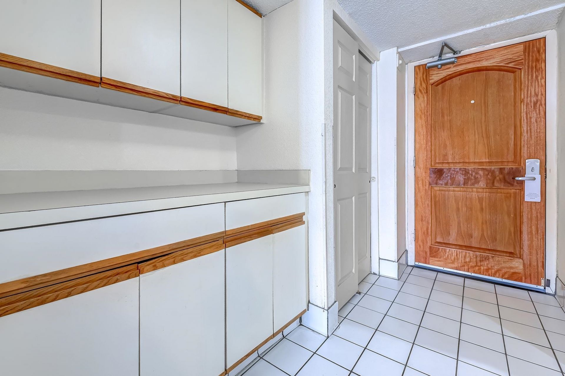 9550 Shore Dr.  Photo 13
