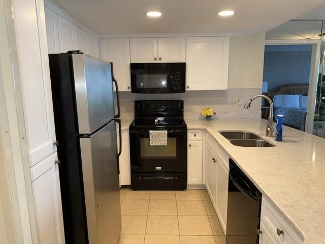 9820 Queensway Blvd.  Photo 10