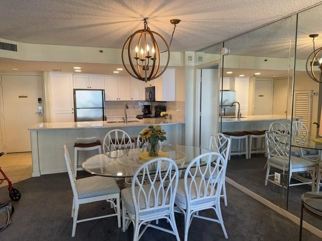 9820 Queensway Blvd.  Photo 16