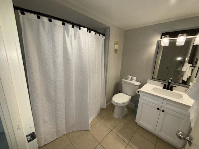 9820 Queensway Blvd.  Photo 25
