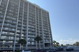 9820 Queensway Blvd.  photo 4