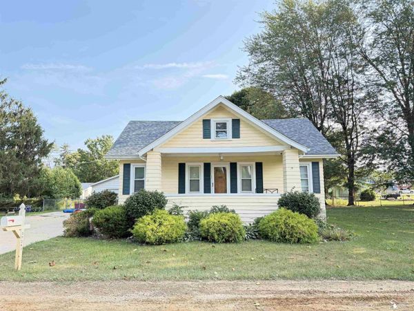 37261 ELLIS Street, New Boston, MI 48164