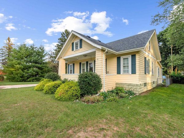 37261 ELLIS Street, New Boston, MI 48164
