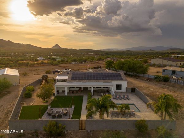 119 E Sabrosa Drive, New River, AZ 85087