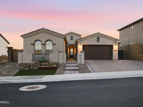 16520 S 6TH Place, Phoenix, AZ 85048