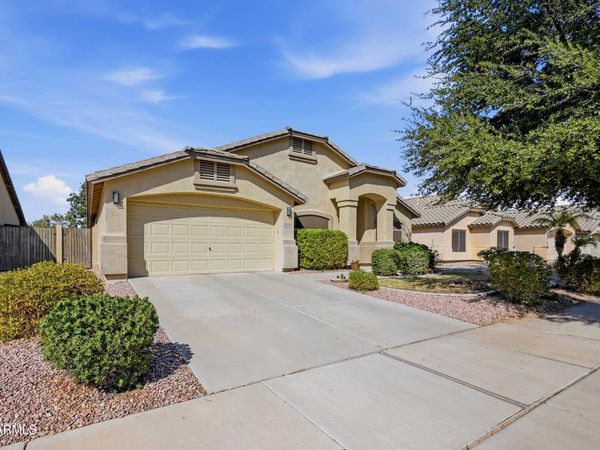 21170 E CALLE DE FLORES Street, Queen Creek, AZ 85142
