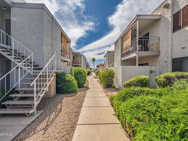 16635 N CAVE CREEK Road, Unit 215, Phoenix, AZ 85032