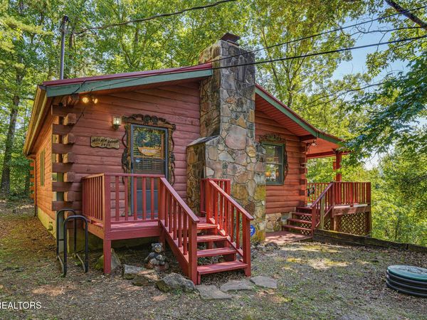 2934 Heavens Path Way, Sevierville, TN 37862