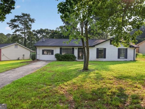 150 Woodcrest Way, Jonesboro, GA 30236