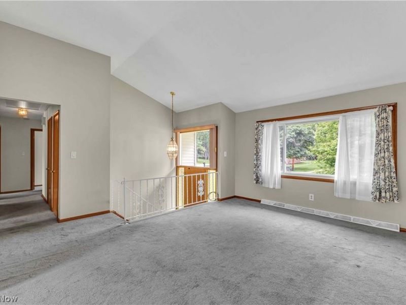 7059 Filip Boulevard, Independence, OH 44131 Photo 3