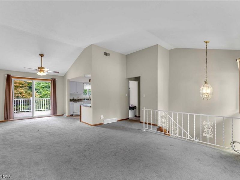 7059 Filip Boulevard, Independence, OH 44131 Photo 6