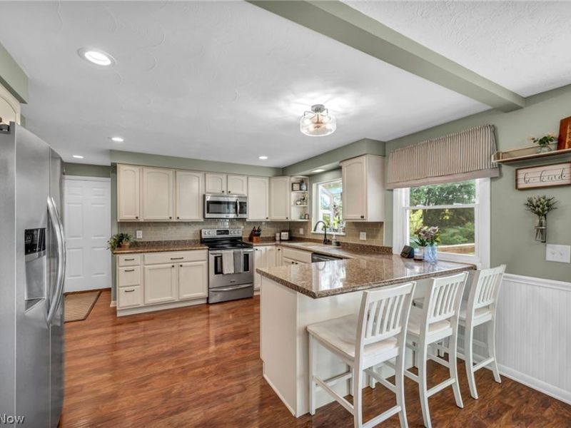 6934 Center Street NE, Hartville, OH 44632 Photo 10