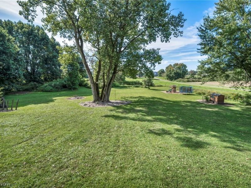 6934 Center Street NE, Hartville, OH 44632 Photo 31