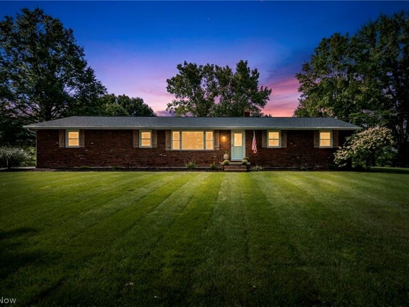 6934 Center Street NE, Hartville, OH 44632 Photo 33