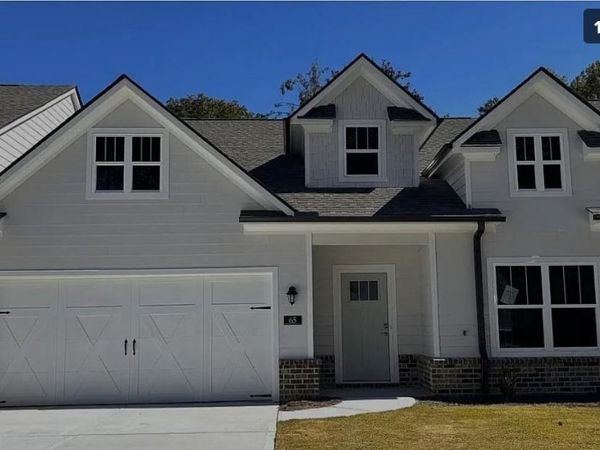 65 Village Court , Cleveland, GA 30528